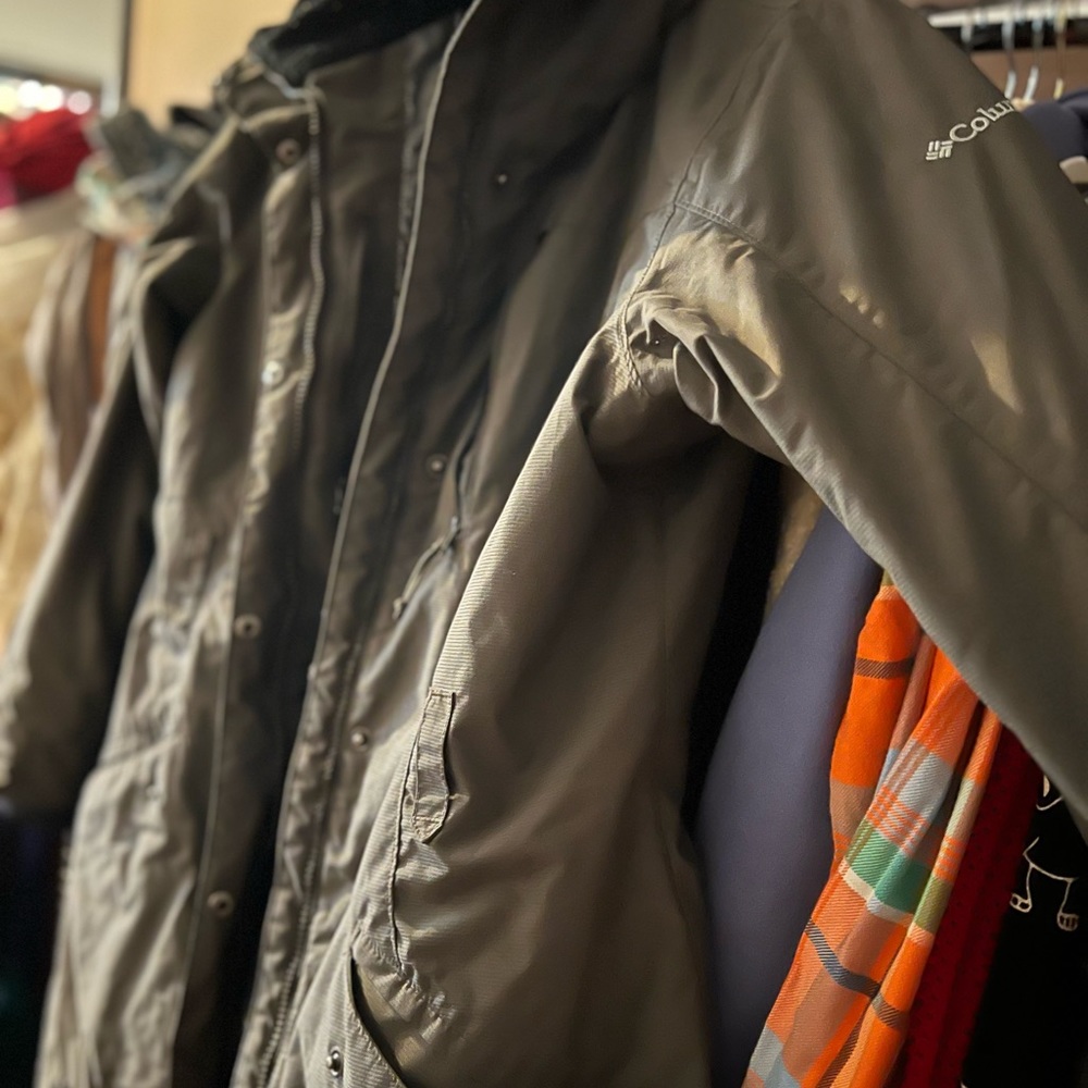 Colombia coat - Picture 3 of 12